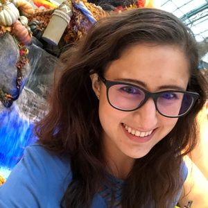 Meet your Posher, Sarah